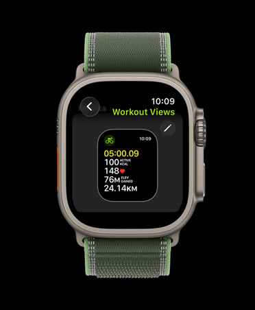 Apple Watch Ultra 3, titanium case, natural color, edit workout views screen